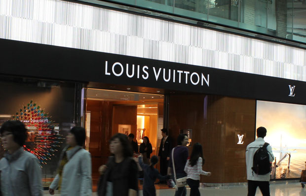 Cheapest and most expensive place to buy Louis Vuitton in Asia | CloverSac
